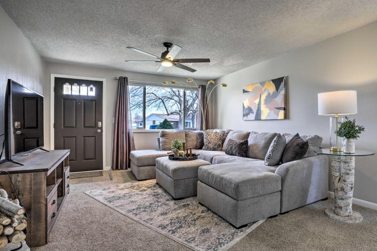 Duplex With Private Yard 3 Mi To Downtown Loveland! Exterior photo