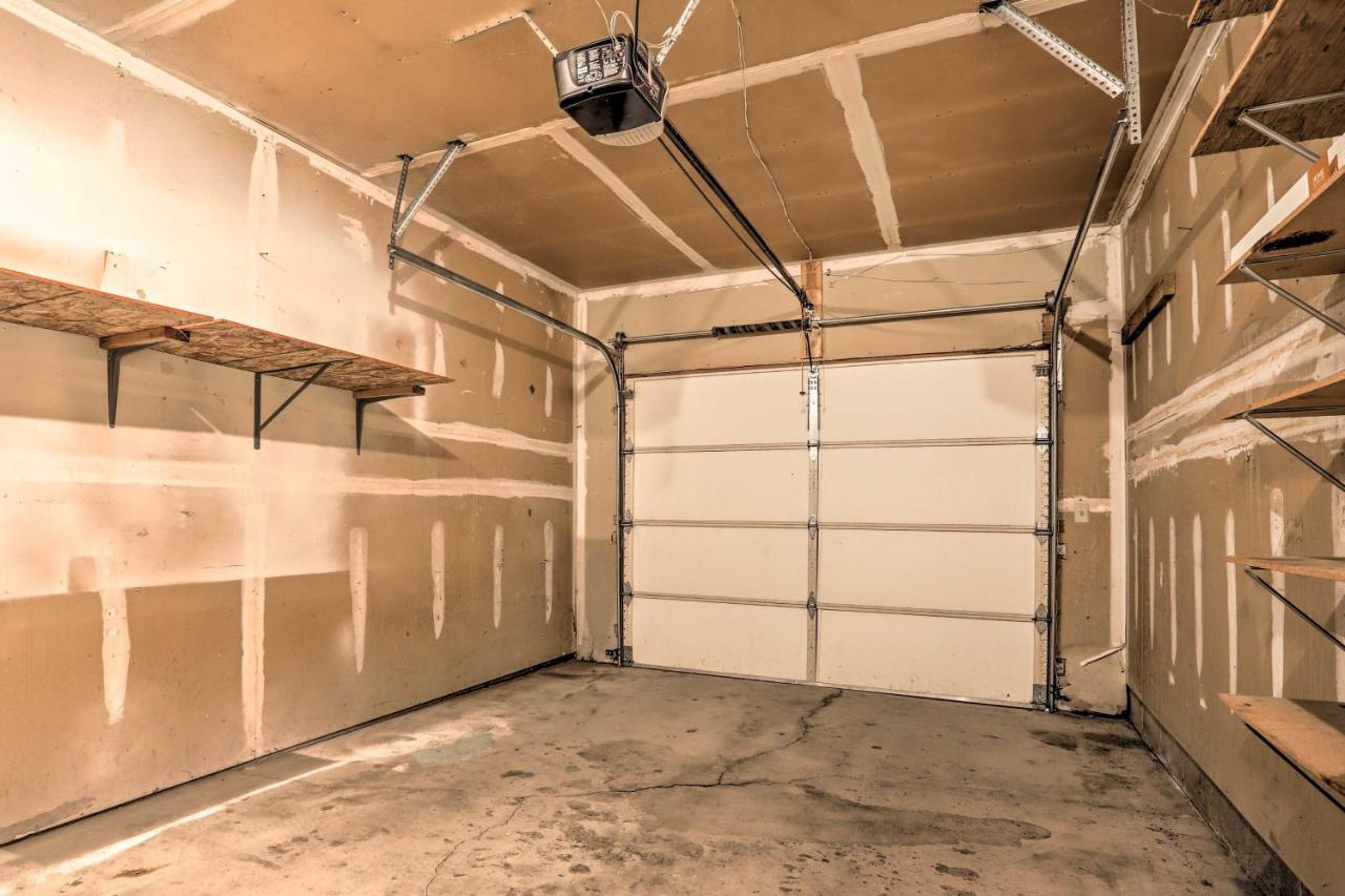 Duplex With Private Yard 3 Mi To Downtown Loveland! Exterior photo